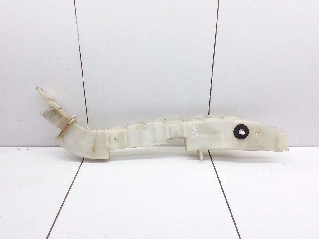 Rear bumper mounting bracket – Opel Antara (2006-2016)