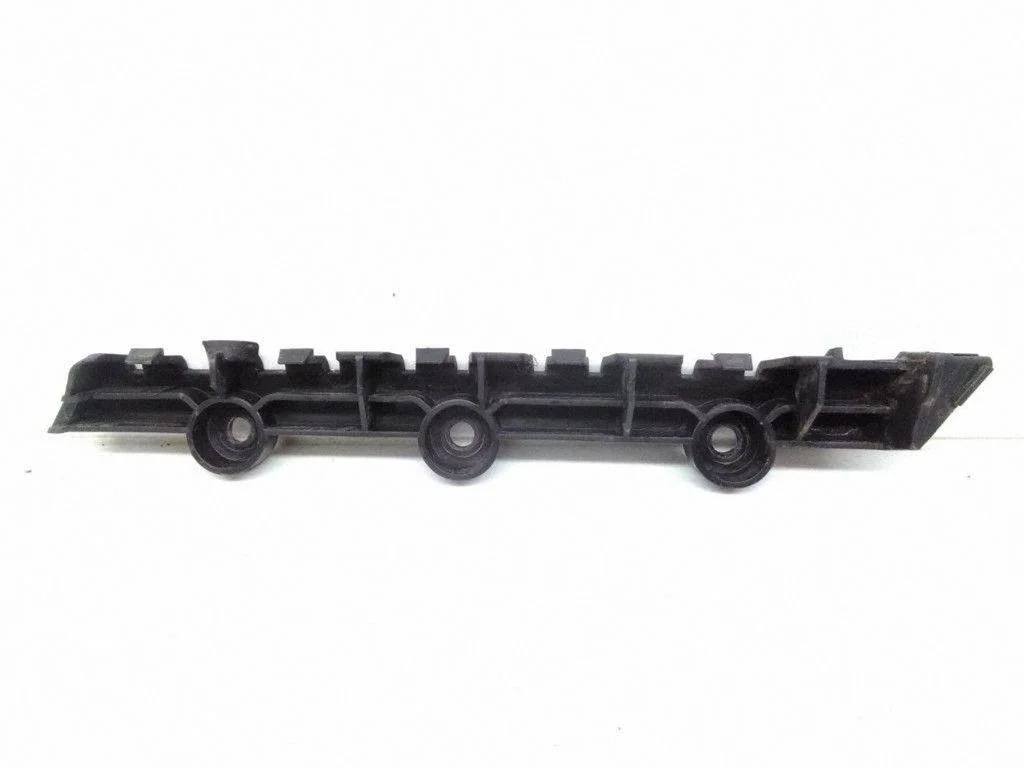 Rear bumper mounting bracket – Skoda Fabia Mk2 (5J) (2007-2014)