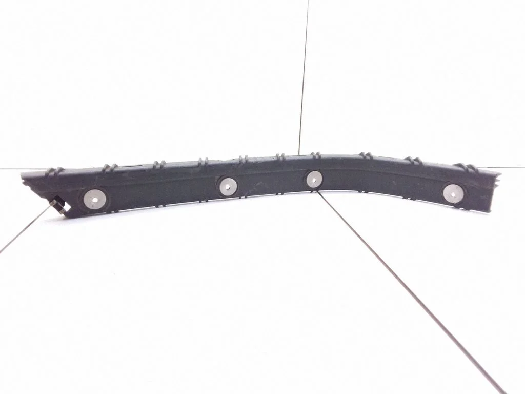 Rear bumper mounting bracket – Opel Zafira A (1999-2005)