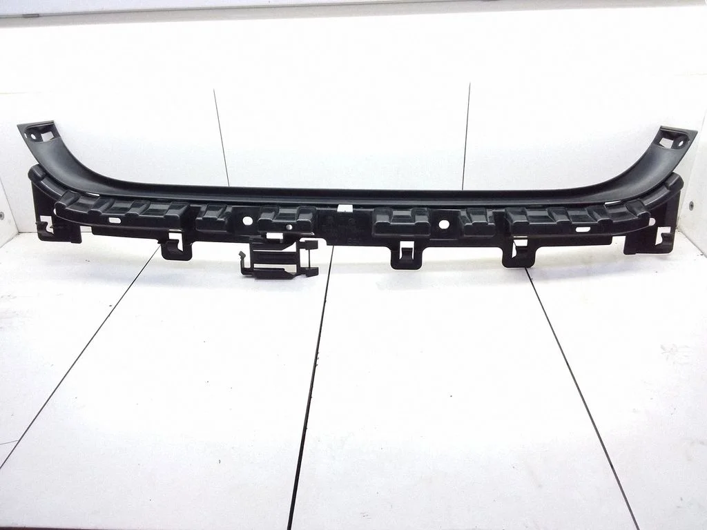 Rear bumper mounting bracket 51127058522