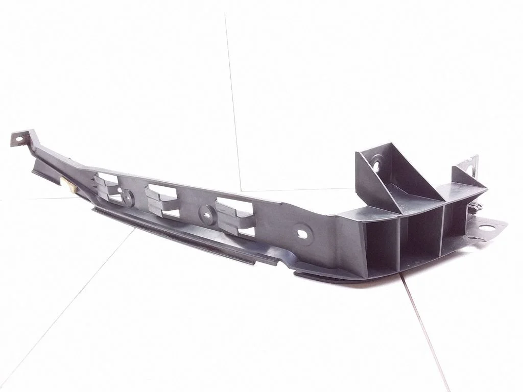 Rear bumper mounting bracket – Volkswagen Bora (1998-2005)