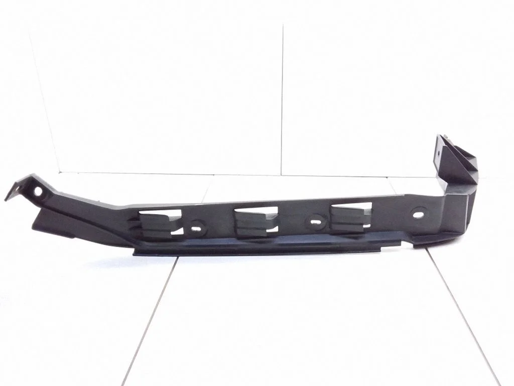 Rear bumper mounting bracket – Volkswagen Bora (1998-2005)