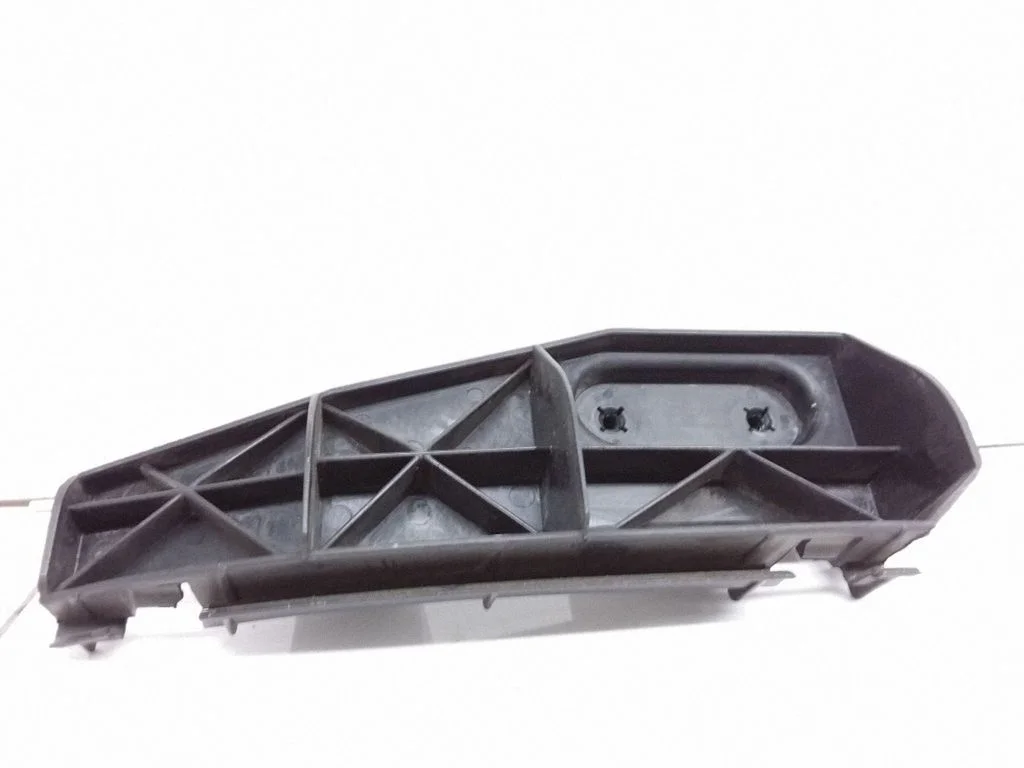 Rear bumper mounting bracket 525620F010