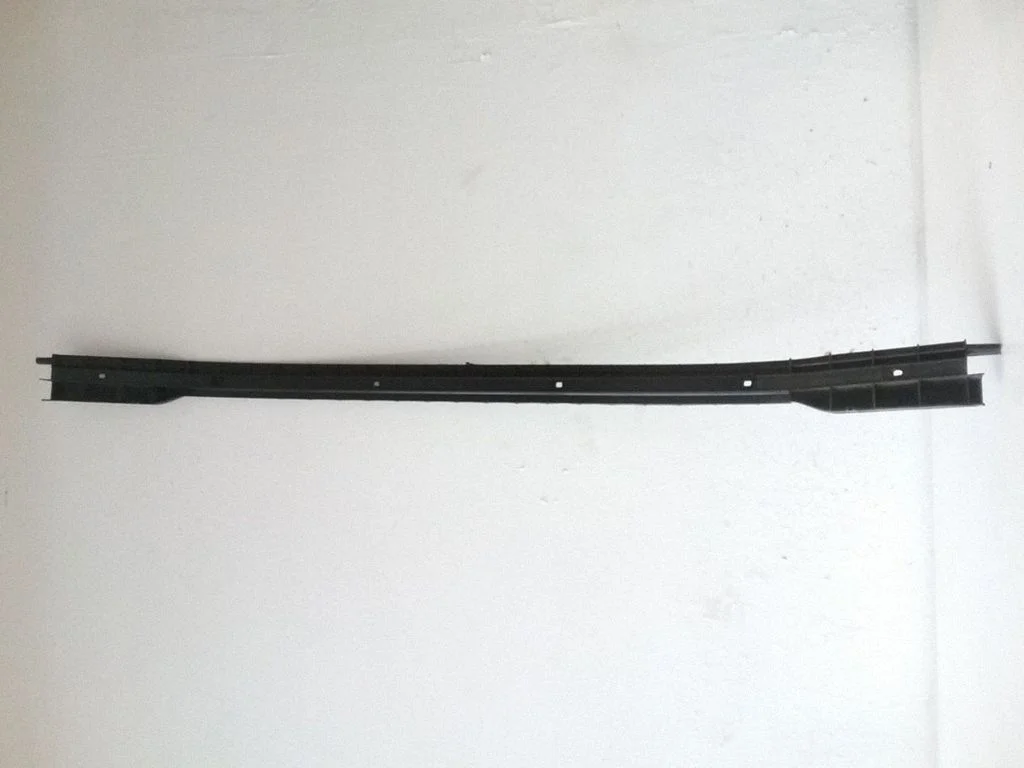Rear bumper mounting bracket 3B5807861C