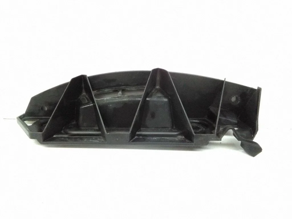 Tagumise kaitseraua kinnitusklamber – Skoda Octavia Mk2 (1Z) (2004-2013)