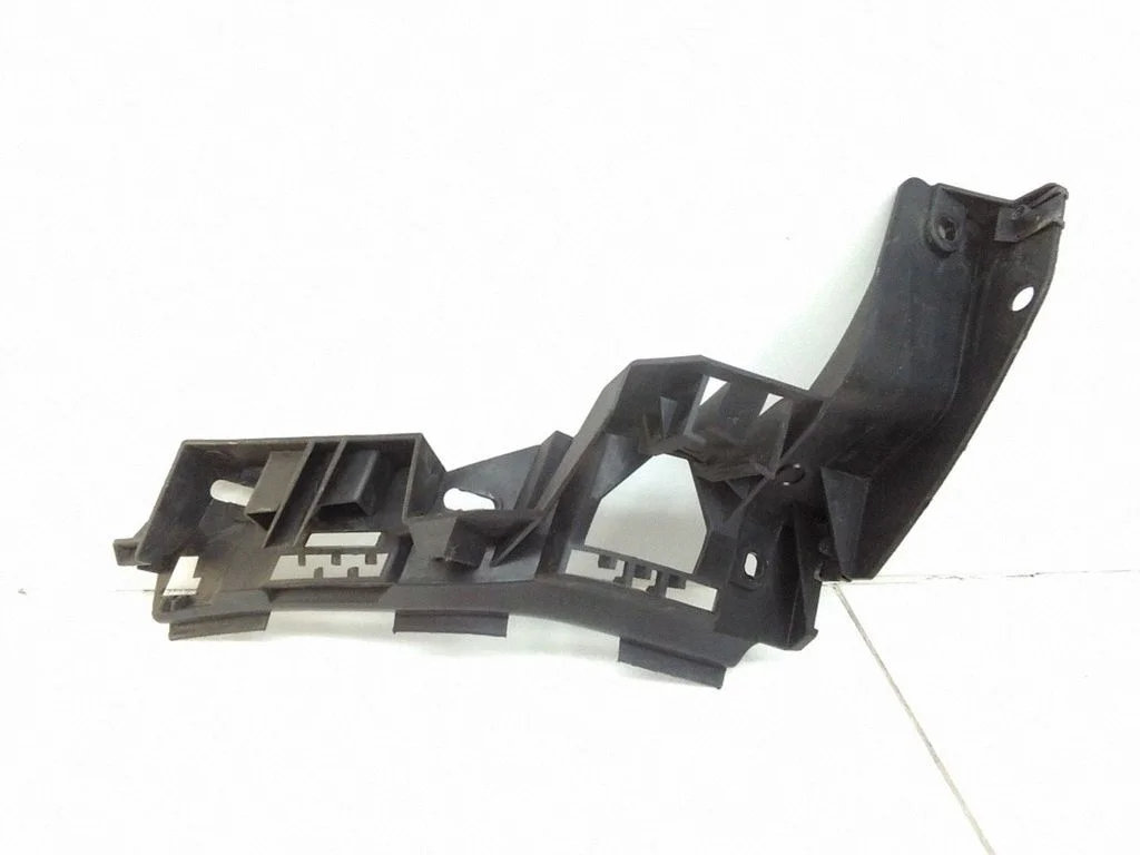 Rear bumper mounting bracket 5M0807376