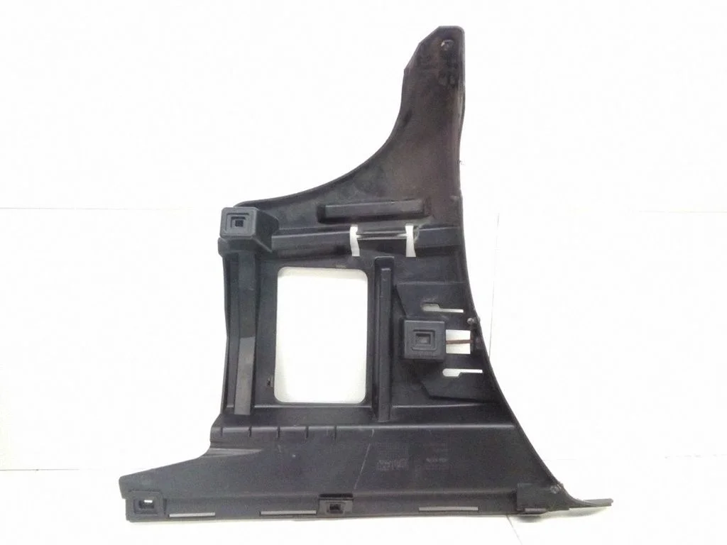 Rear bumper mounting bracket – Volvo V70 (2005-2008)