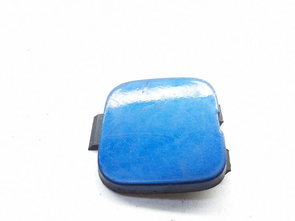 Aizmugurējais vilkšanas cilpas vāciņš – Renault Megane II (2002-2005)