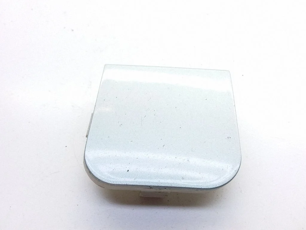 Aizmugurējais vilkšanas cilpas vāciņš – Ford Focus (1998-2004)