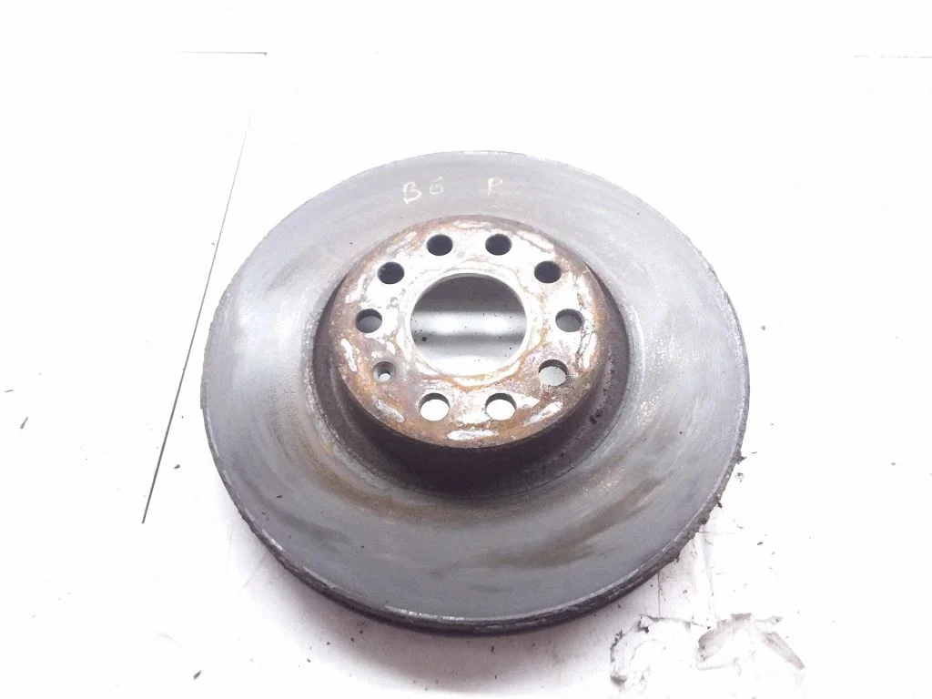 Front brake disc – right