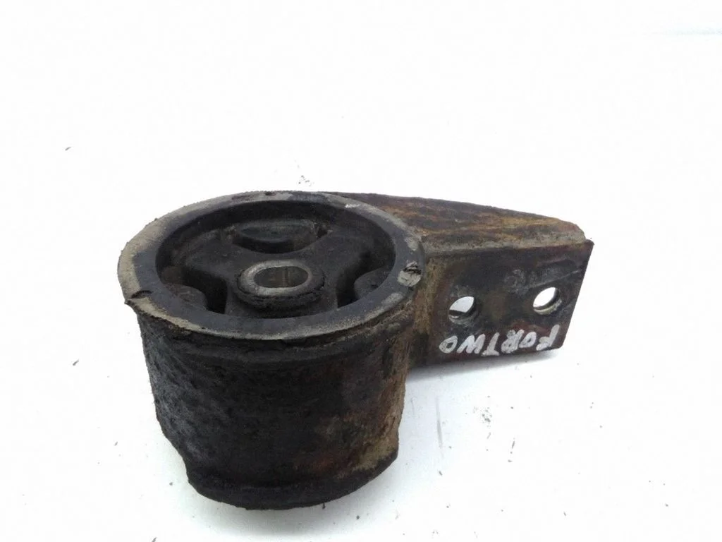 Gearbox mount 742798S1