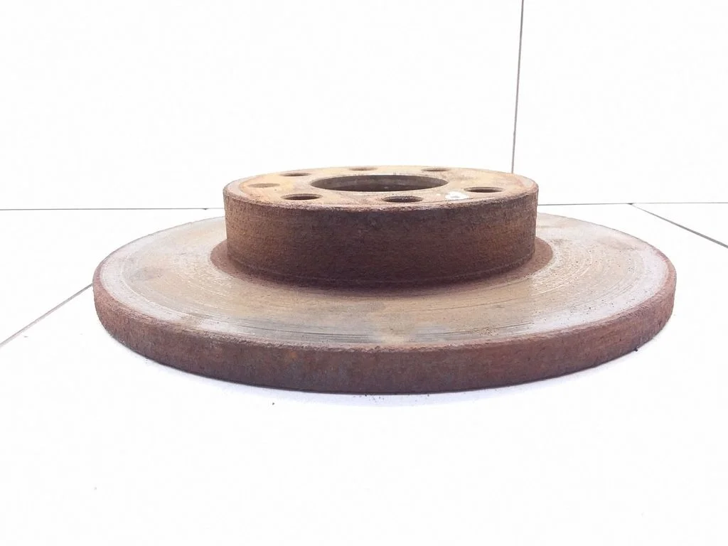 Front brake disc – Opel Corsa B (1993-2000)