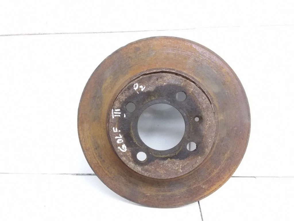 Front brake disc – Volkswagen Golf III (1992-1997)