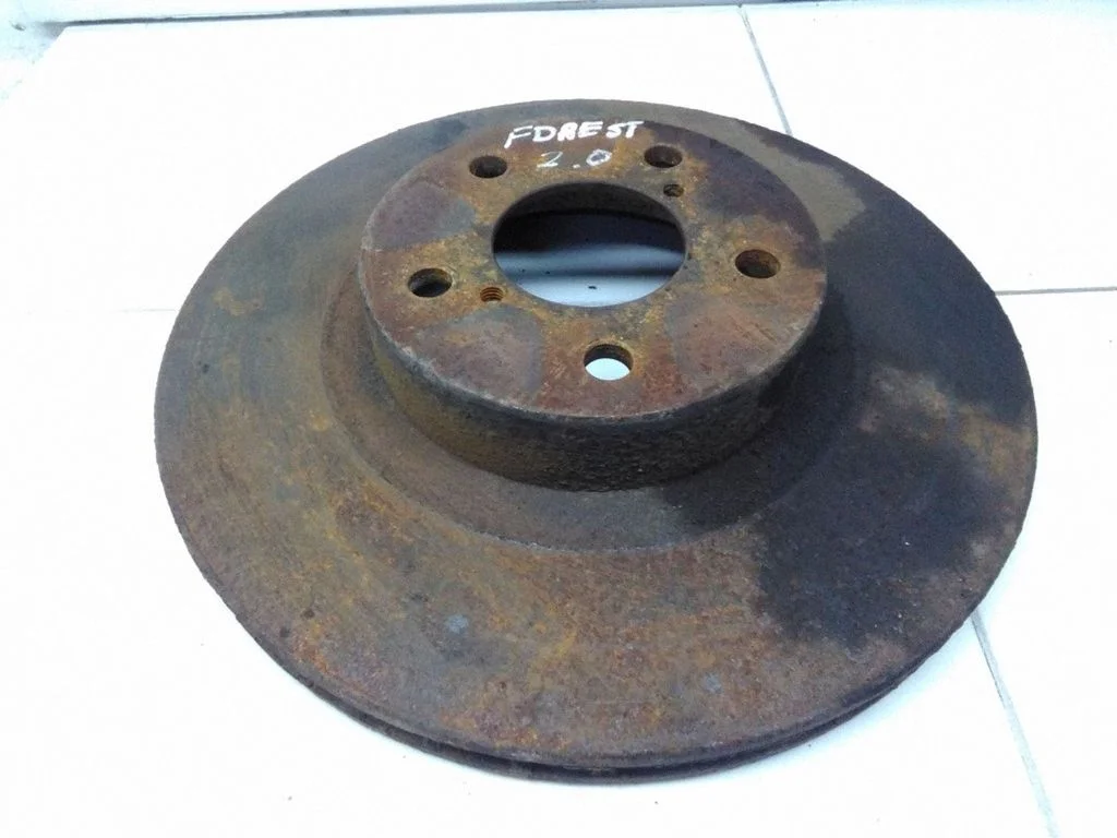 Front brake disc – Subaru Forester SF (1998-2000)