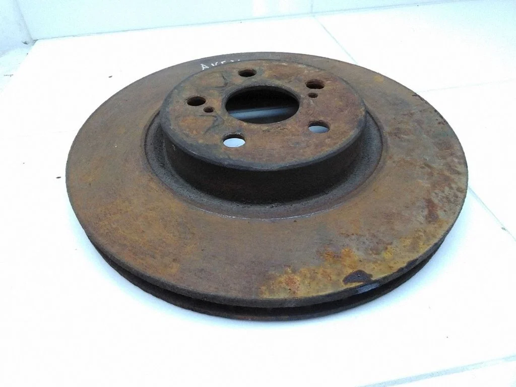 Priekšējais bremžu disks – Toyota Avensis T250 (2003-2006)