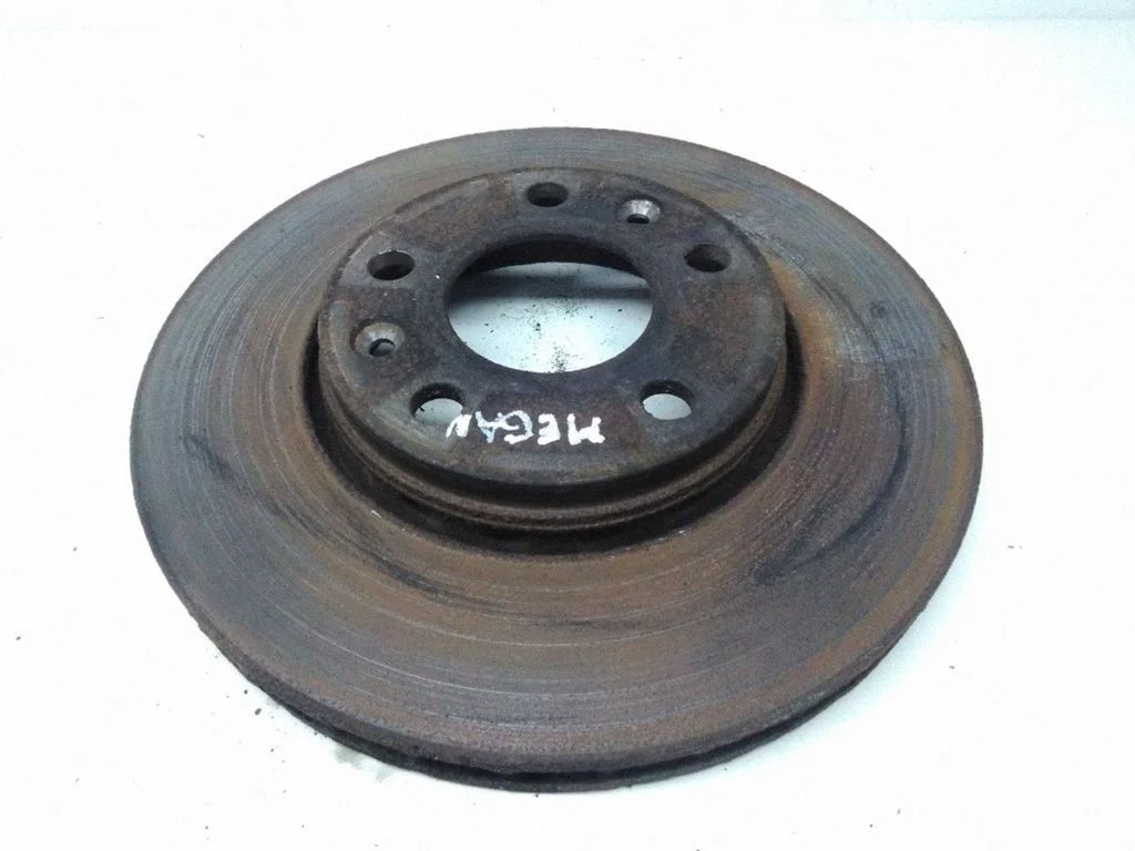 Esimene piduriketas – Renault Megane III (2009-2016)