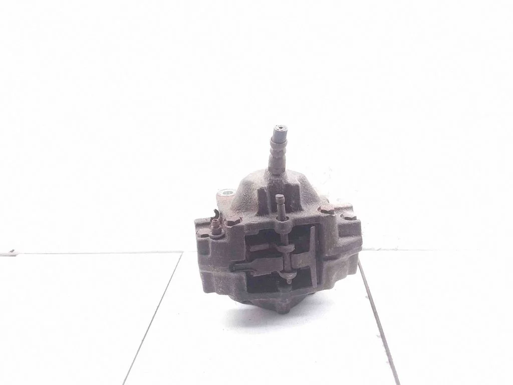 Rear brake caliper – left