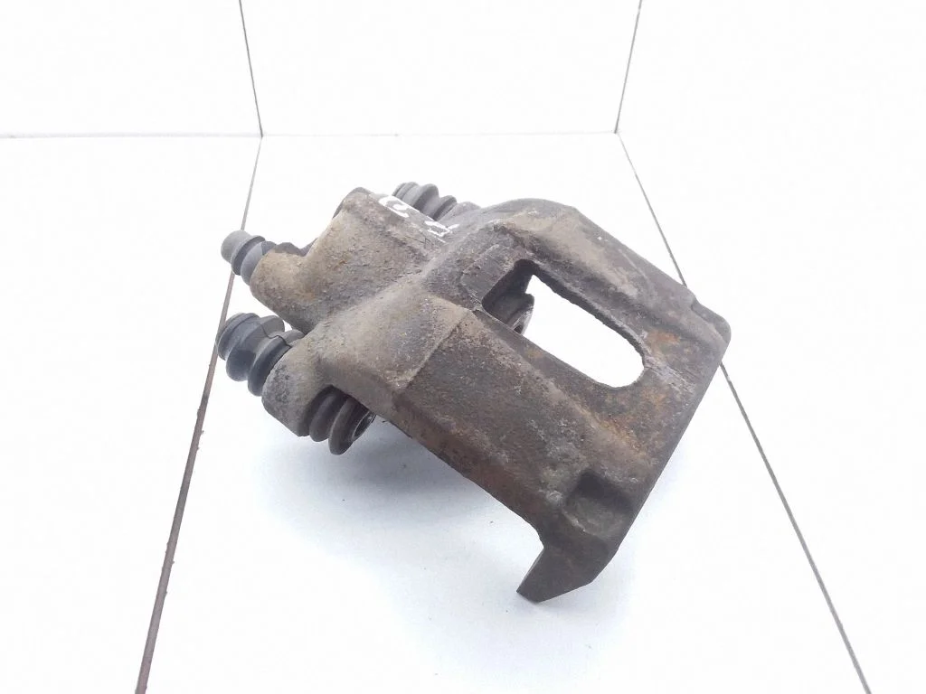 Rear brake caliper – Jeep Grand Cherokee (WK) (2005-2010)