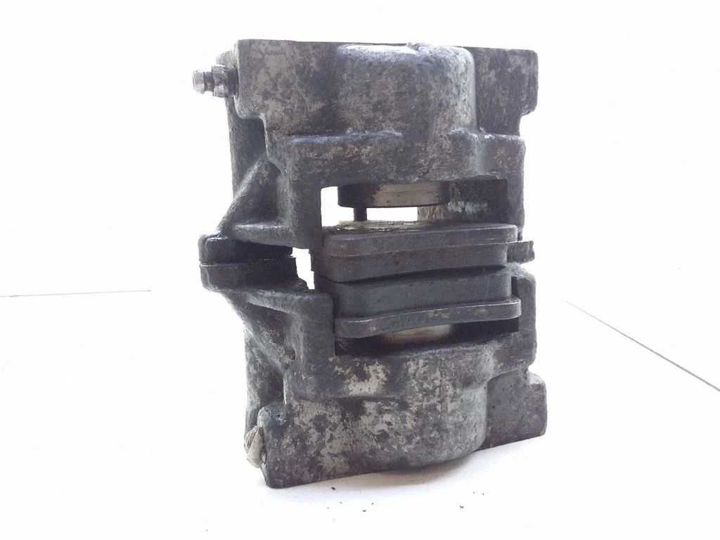 Rear brake caliper