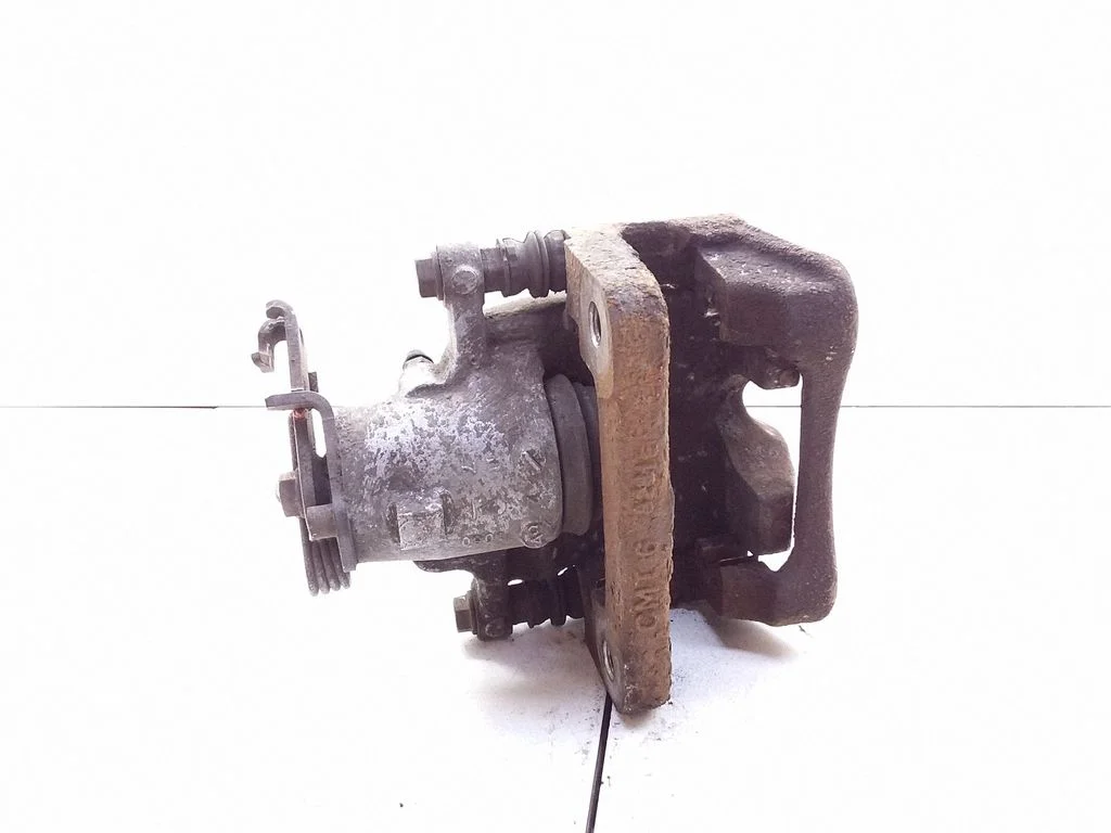 Rear brake caliper – rear left