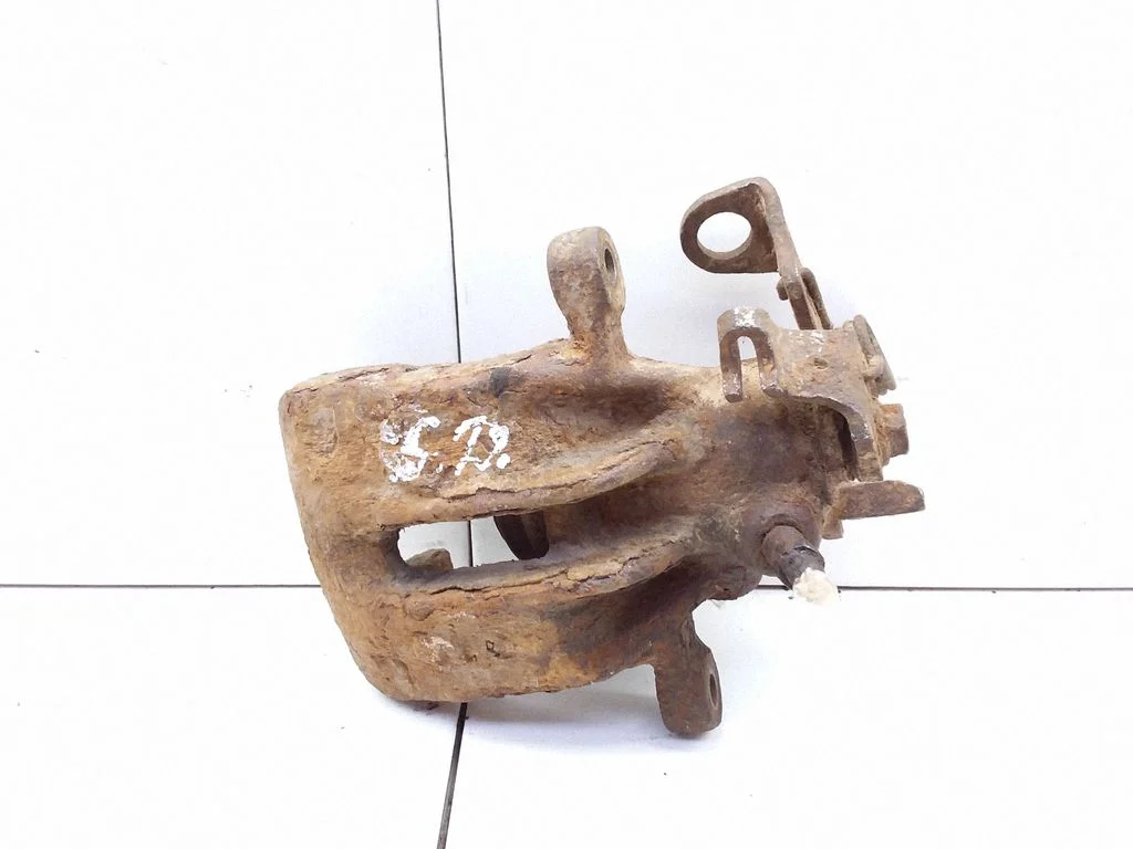 Rear brake caliper – Ford Galaxy (1995-2000)