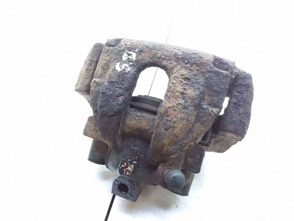 Rear brake caliper – rear right