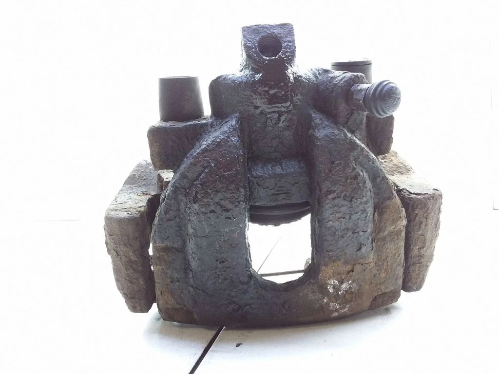Rear brake caliper – rear left
