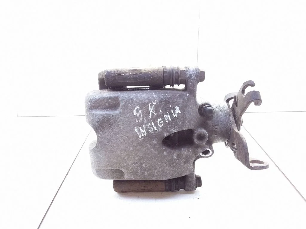 Rear brake caliper – rear left