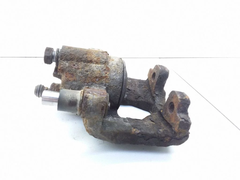 Tagumine pidurisadul – Chrysler Grand Voyager III (1995-2000)
