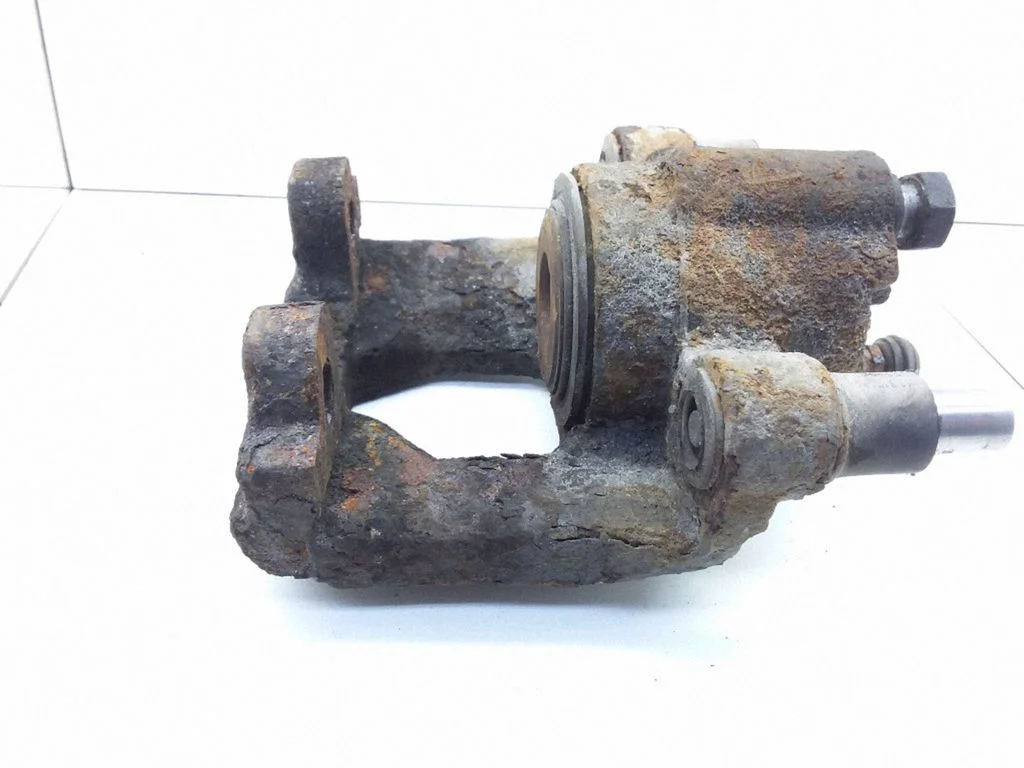 Tagumine pidurisadul – Chrysler Grand Voyager III (1995-2000)
