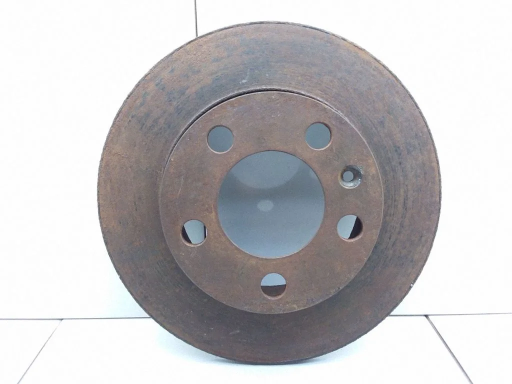 Aizmugurējais bremžu disks