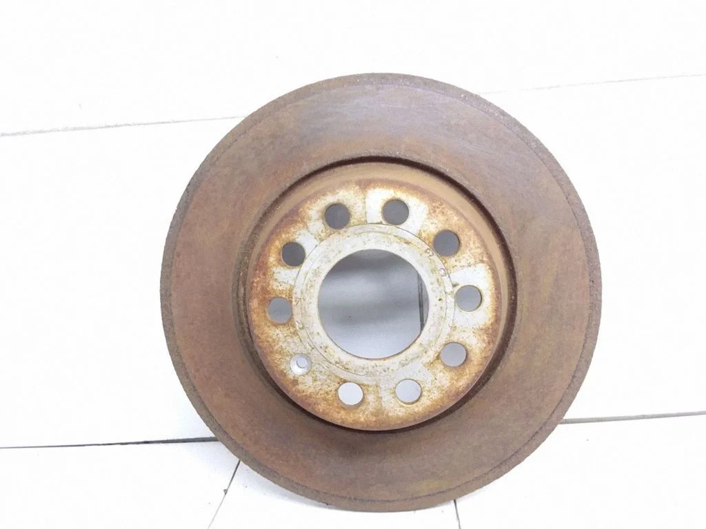 Aizmugurējais bremžu disks