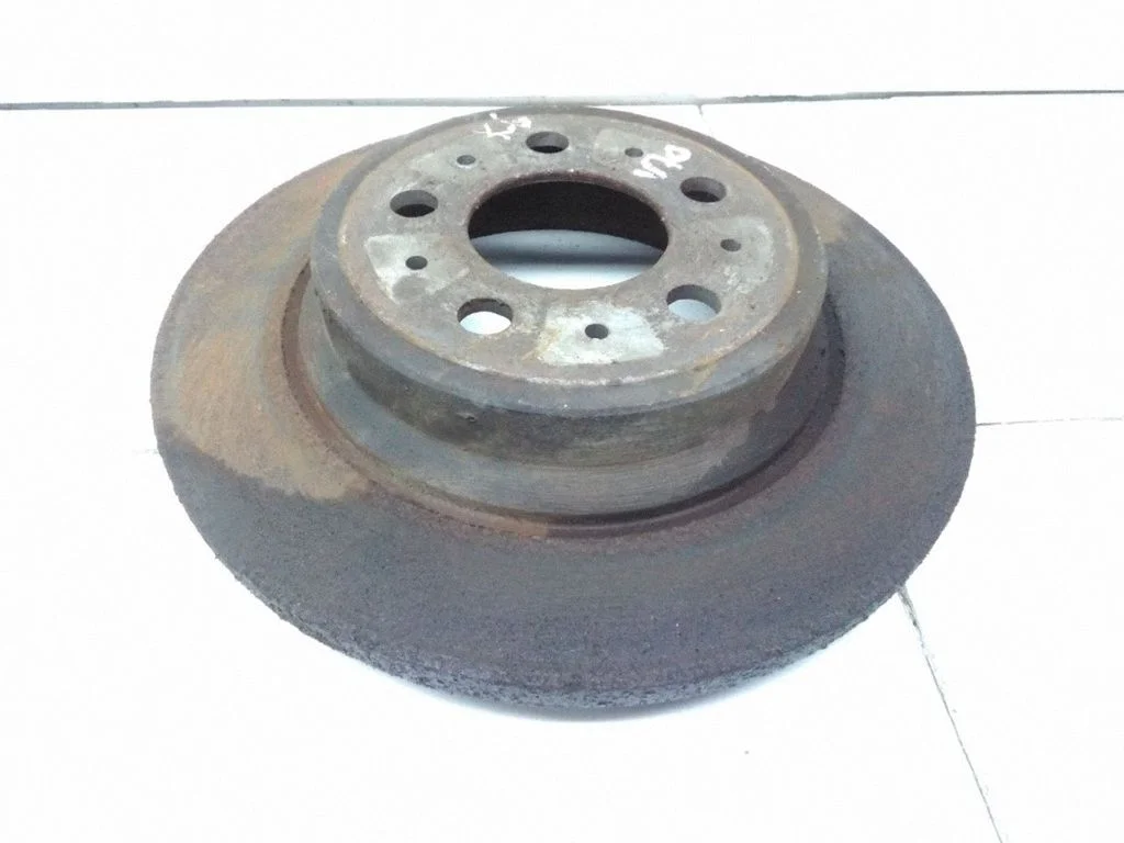 Aizmugurējais bremžu disks