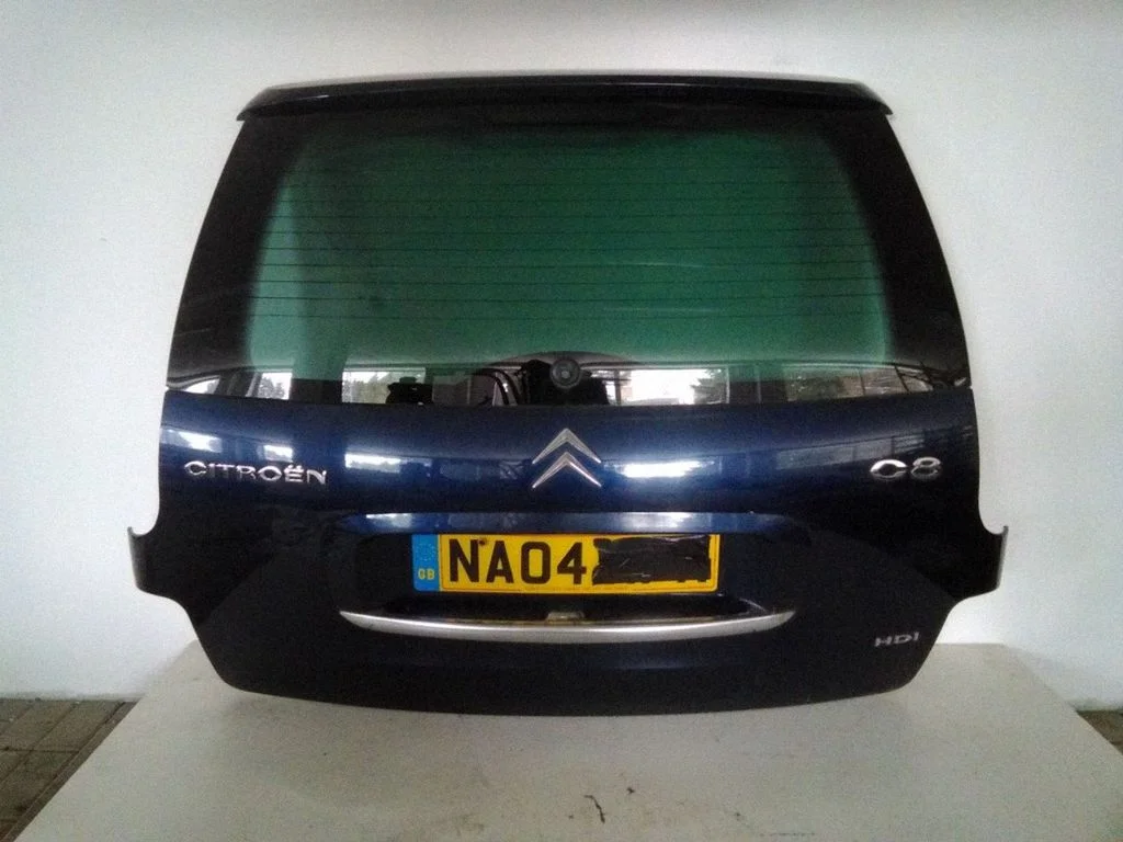 Tailgate/trunk/boot lid