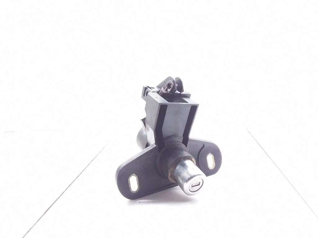 Tailgate/trunk/boot lock/catch/latch – Opel Vectra B (1996-2002)