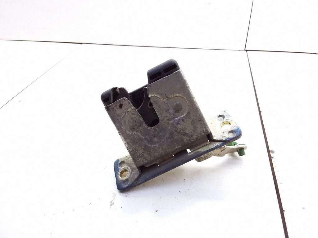 Tagaluugi lukk – Opel Corsa B (1993-2000)