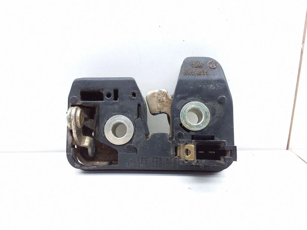 Tailgate/trunk/boot lock/catch/latch – Volkswagen Polo III 6N 6N2 6NF (1995-2001)