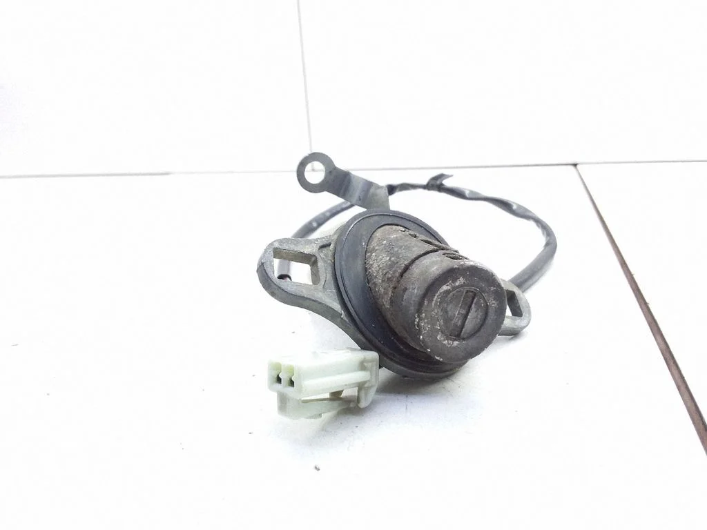 Tailgate/trunk/boot lock/catch/latch