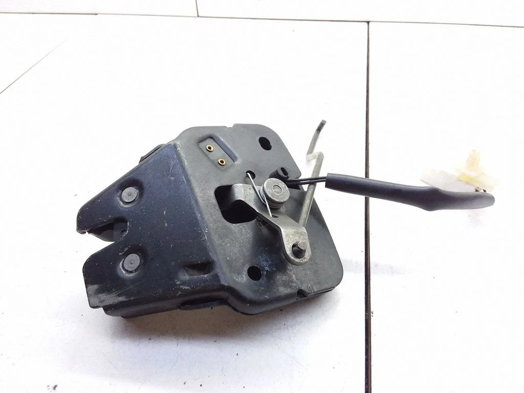 Tailgate/trunk/boot lock/catch/latch