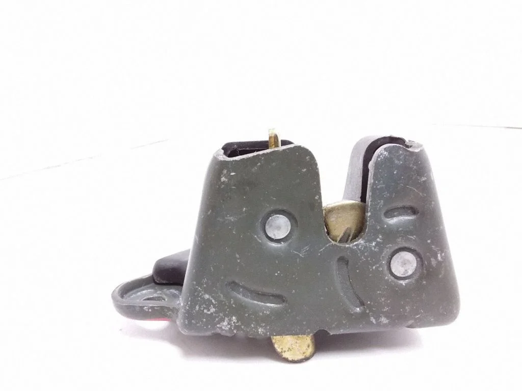 Tailgate/trunk/boot lock/catch/latch