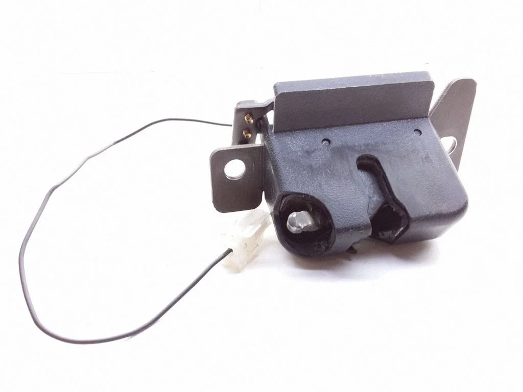 Tailgate/trunk/boot lock/catch/latch