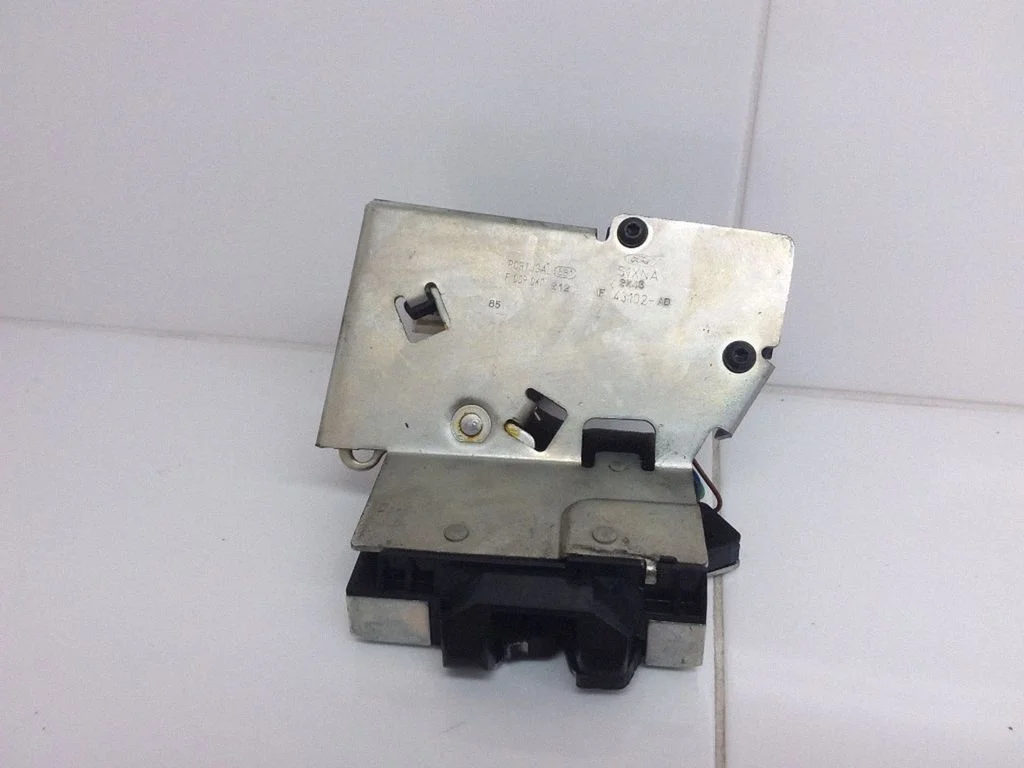 Tailgate/trunk/boot lock/catch/latch F00P0K0