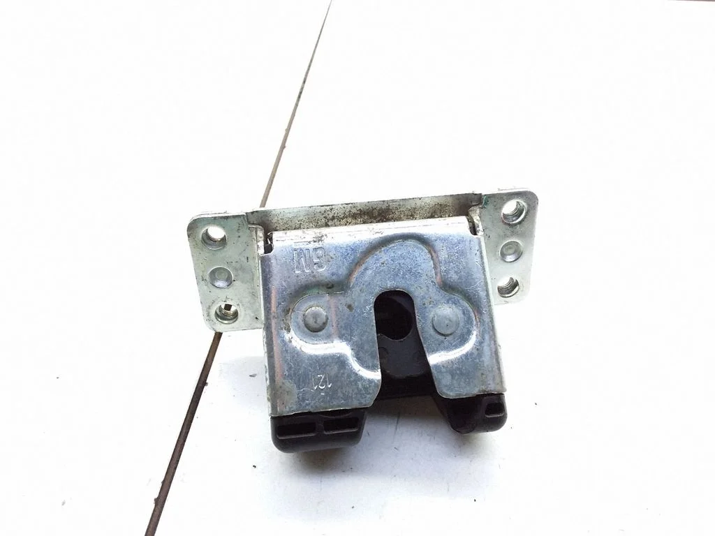 Tailgate/trunk/boot lock/catch/latch 90563999