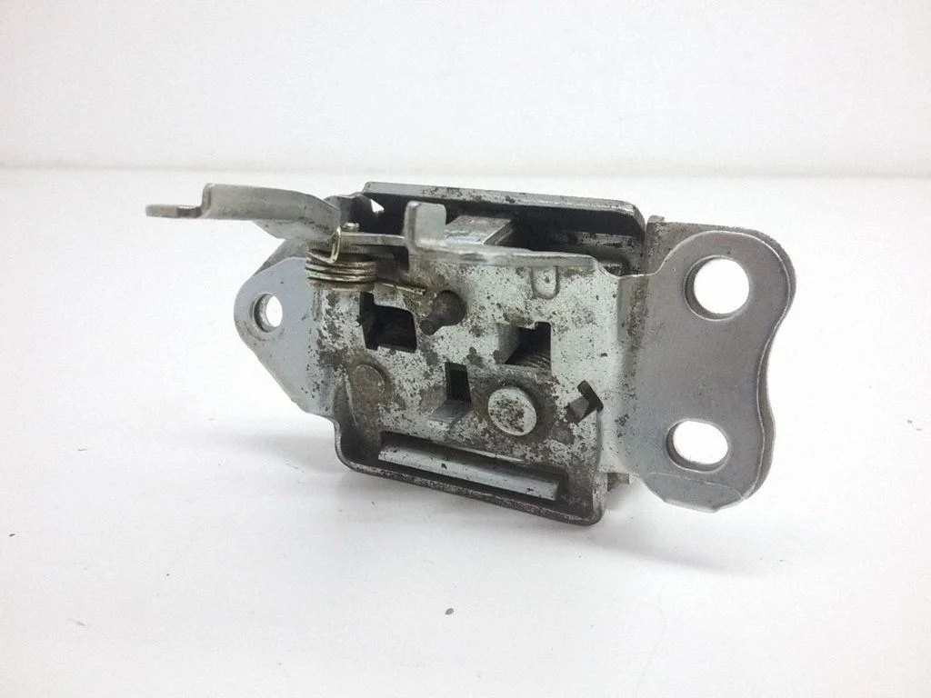 Tailgate/trunk/boot lock/catch/latch
