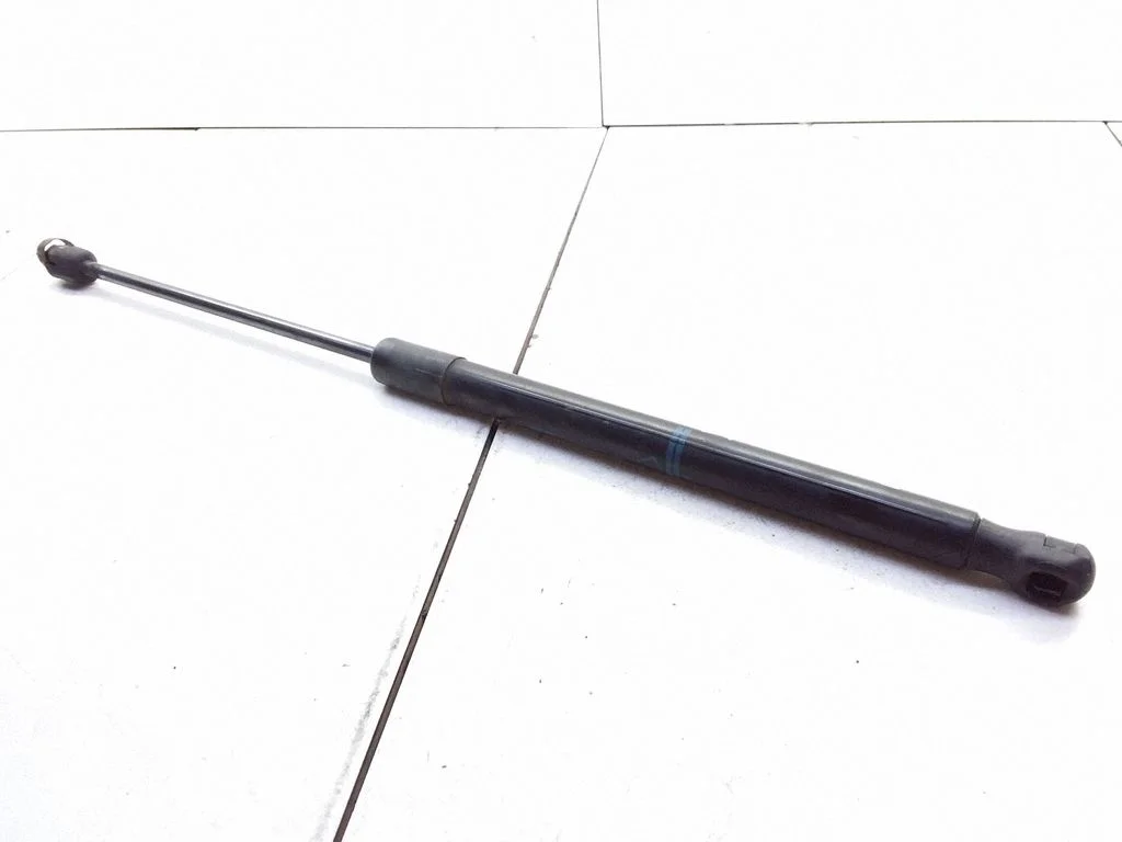 Aizmugurējā vāka amortizators – Opel Astra H (2004-2012)