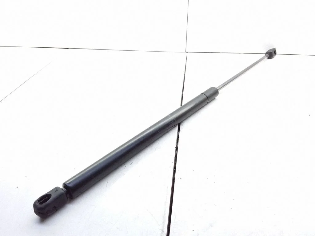 Aizmugurējā vāka amortizators – Mercedes-Benz A klase W168 (1997-2004)