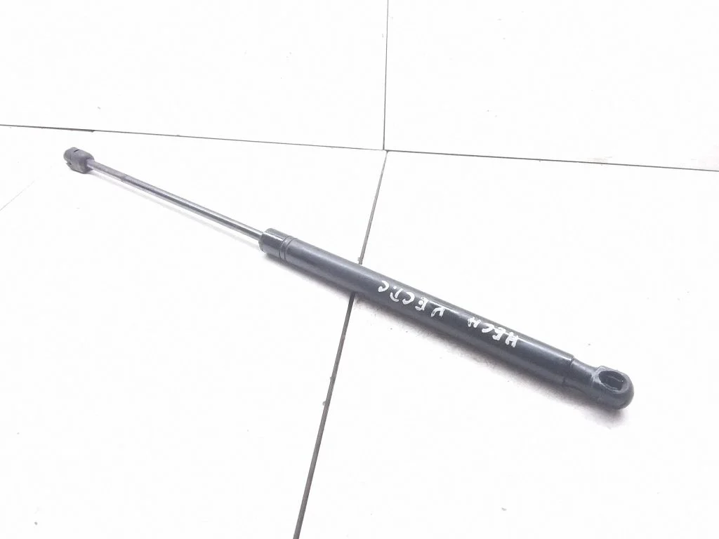 Tailgate/trunk strut/damper – Opel Vectra C (2002-2005)