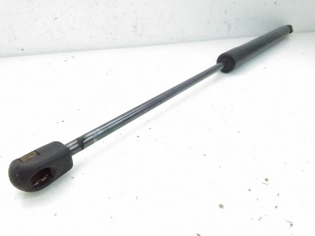 Tailgate/trunk strut/damper – Opel Zafira B (2005-2014)