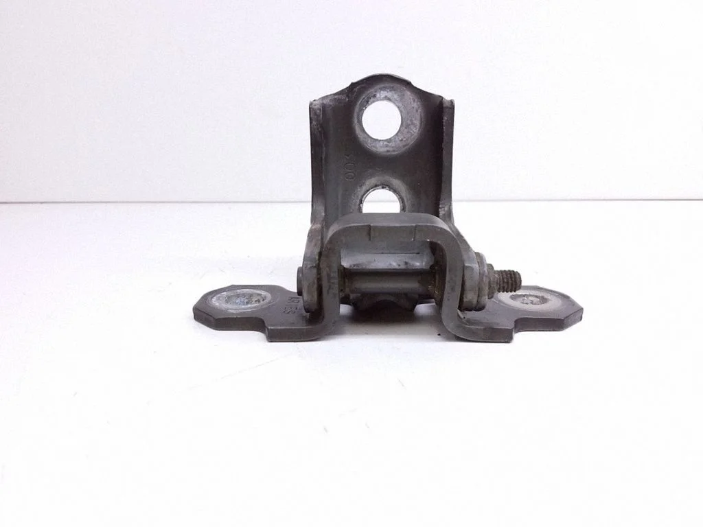 Front door upper hinge – right