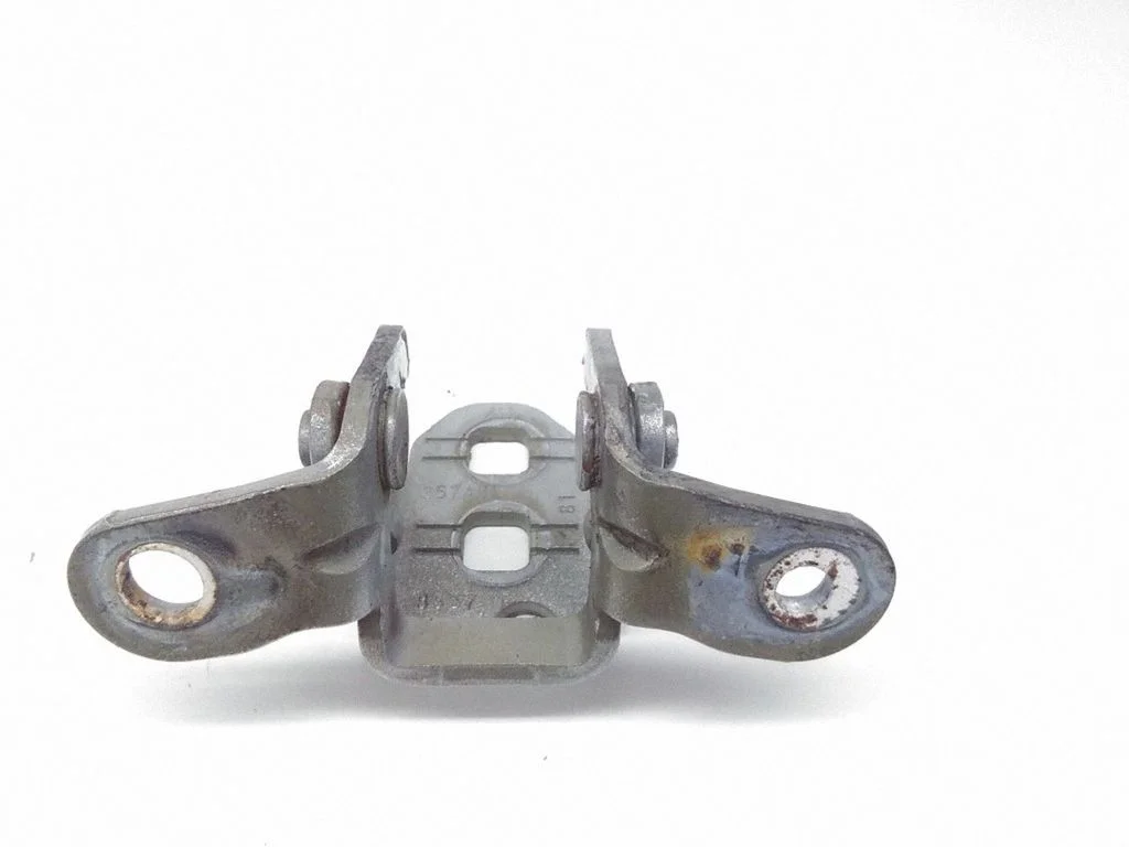 Front door upper hinge 85574F